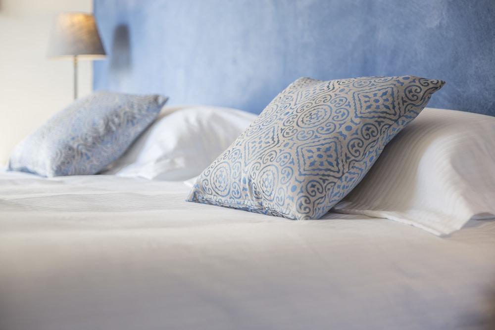 Le Tronchet  Hotel De L'Abbaye מראה חיצוני תמונה
