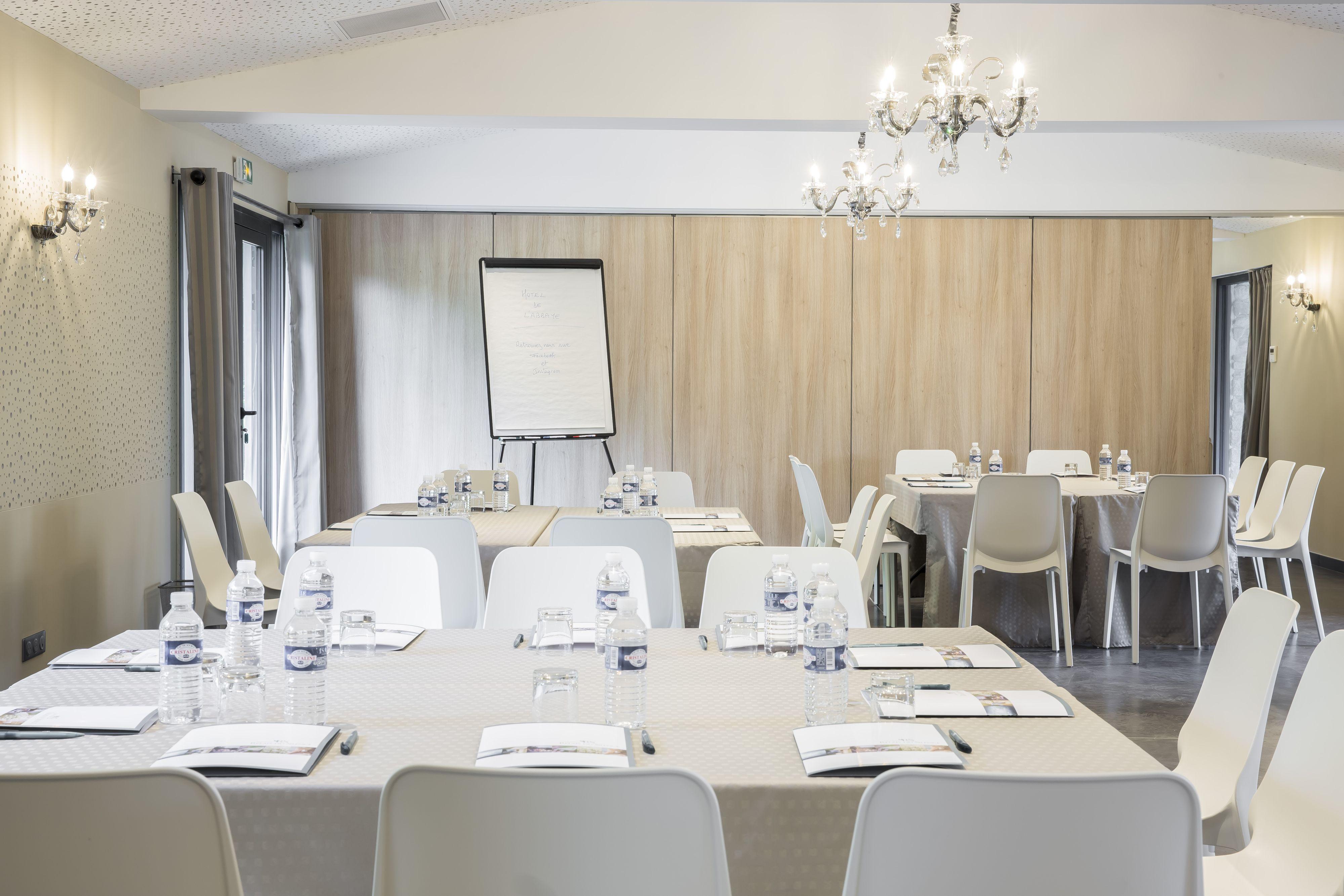 Le Tronchet  Hotel De L'Abbaye מראה חיצוני תמונה