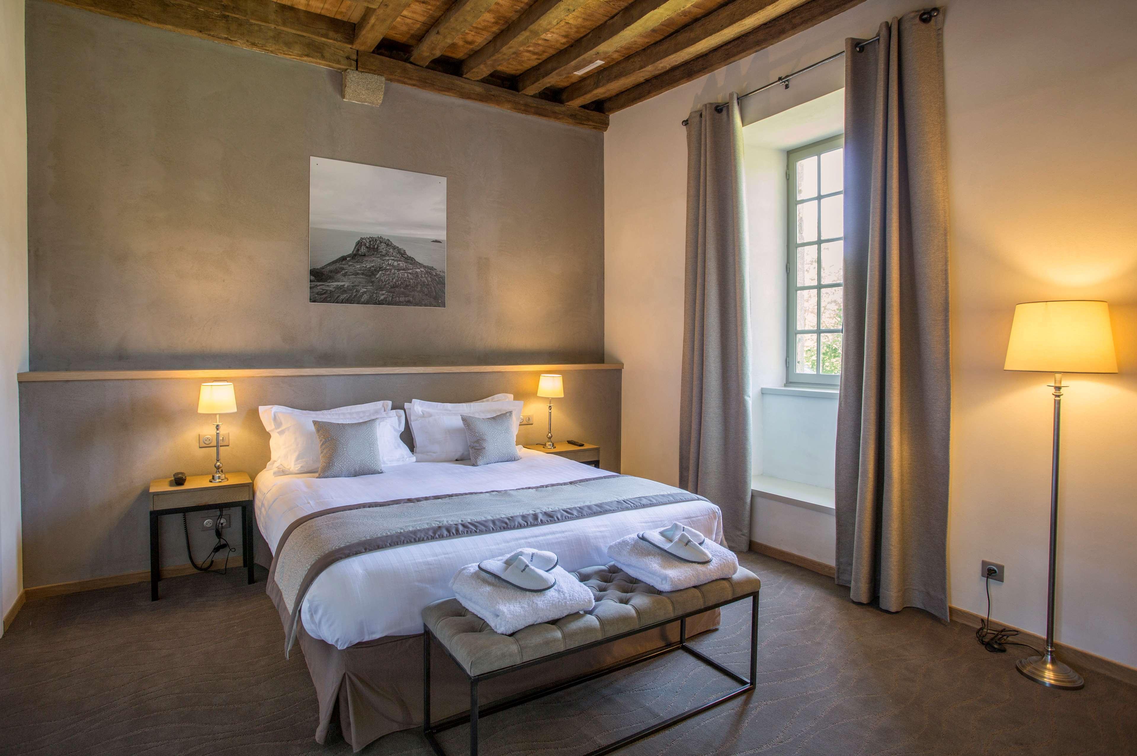 Le Tronchet  Hotel De L'Abbaye מראה חיצוני תמונה