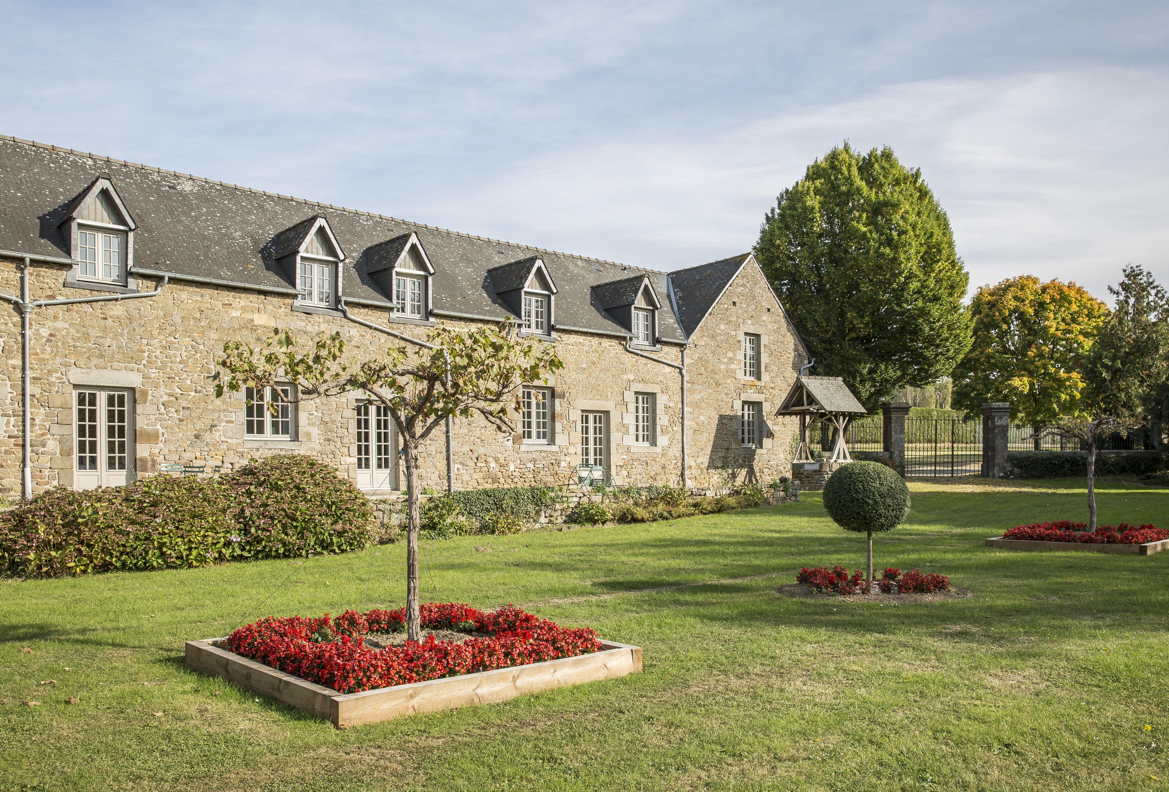 Le Tronchet  Hotel De L'Abbaye מראה חיצוני תמונה